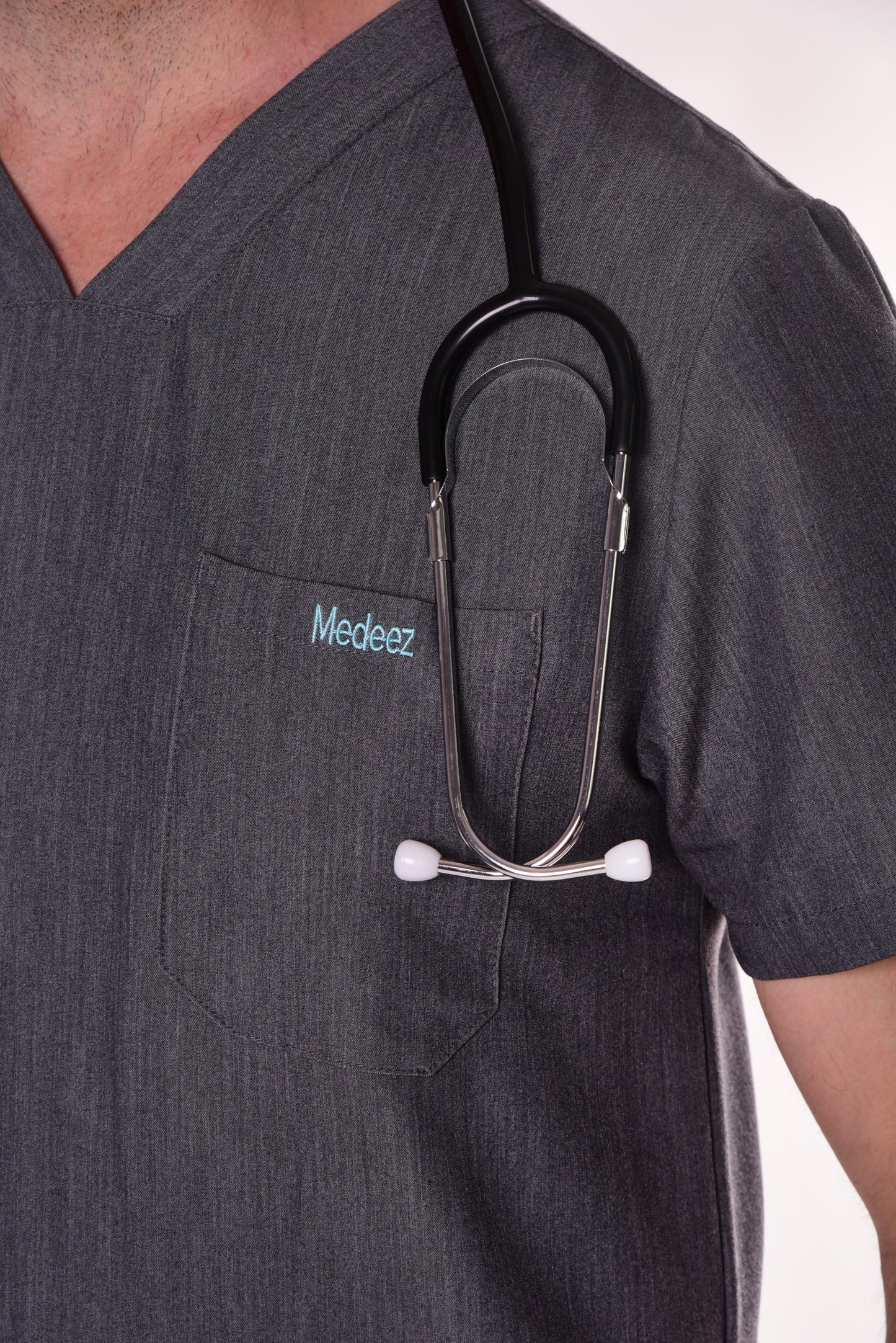 Men's 3-Pocket Scrub Top